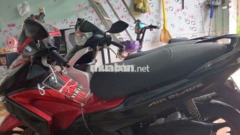 Honda Air Blade Đỏ đen
