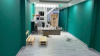 Cho thuê nhà nguyên căn.Đường Nguyễn Duy Dương, Phường 4. Quận 10.