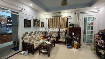 Cho thuê căn hộ lầu 1, thoáng mát ( cuối tháng 6 nhận nhà)