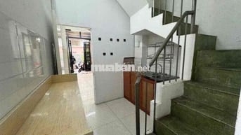 Cho Thuê Nhà 1 trệt 2 lầu(2pn2wc) hẻm xe hơi HUỲNH VĂN BÁNH P11,PN