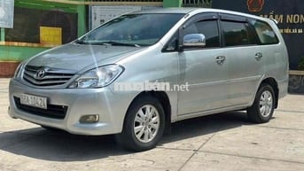 Toyota Innova G 2010 Bạc