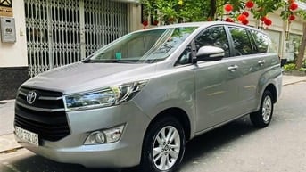 Gia đình bán xe Toyota Innova 2.0E đời cuối 2017 90%new