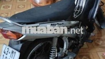 Yamaha Taurus màu Bạc