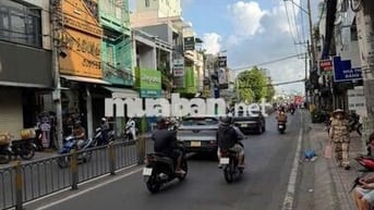 kẹt tiền bán gấp nhà mặt tiền nguyễn thị tần thuộc phường chánh hưng