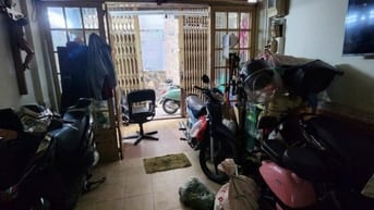 8.9 tỷ nhà 76m đất Nguyễn Tri Phương Quận 10 rộng 7.7m x 11m xây CHDV