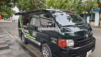 Toyota Hiace Xăng 6 chỗ 860kg Xanh đen