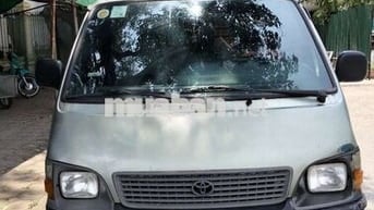 Toyota Hiace 2004 6 chỗ Xám