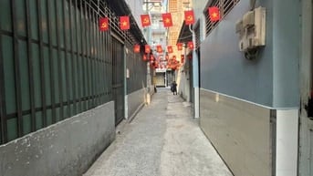 Nhà 606/49 Ba Tháng Hai_4.5mx8.5m_T+L _ H 3.5m cách HXH 1 căn.G 6,8 tỷ