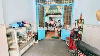 NHÀ SẠCH GẦN HẺM SACOMBANK Hà HUY GIÁP, NỘI THẤT ĐẦY ĐỦ 