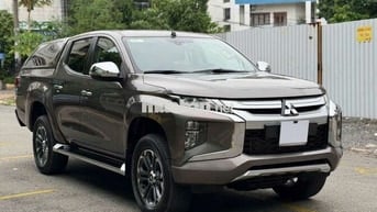 Mitsubishi Triton Premium 2019 Nâu