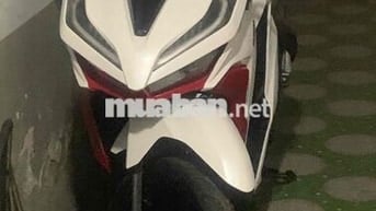 Honda Vario 150 Trắng đỏ 17000km 80% mới