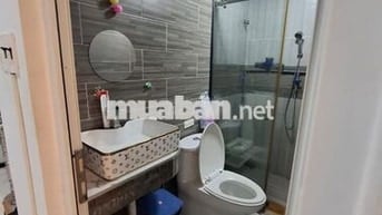 📍 CHO THUÊ TẦNG TRỆT KINH DOANH – MẶT TIỀN ĐƯỜNG CHỢ LỚN, TP.HCM