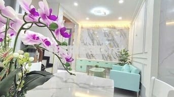 CHO THUÊ NHÀ TÂN SƠN NHÌ NGAY KHÚC NGÃ TƯ GÒ DẦU: 4 x 19 m đúc 3 lầu 