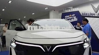 Xe ô tô điện Vinfast VF8 Plus Trắng