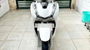 Cần bán SH150i CBS đời 2022 một chủ sử dụng