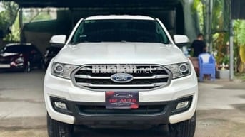 Ford Everest 2019 Trắng