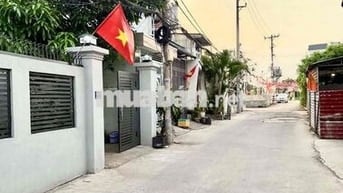 thue nha cau vuot ngu tu ga q12