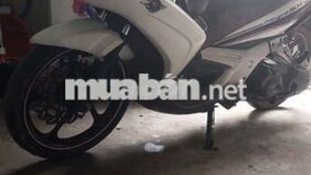 Yamaha Novo 5 màu Trắng