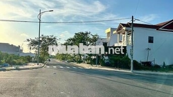 Bán lô 2 mặt tiền siêu đẹp khu vực trung tâm Hội An