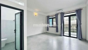 Căn Hộ Ban Công chưa có nội thất, 40m2 View Ga T3 - Hoàng Hoa Thám