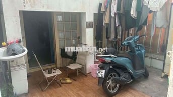 nhà nguyên căn sau lưng gigamall