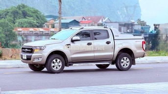 Ford Ranger XLS 2015 Vàng cát