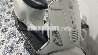 Piaggio Vespa 125 Trắng