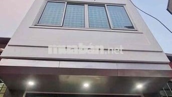 Cho thuê nhà Xuân La phân lô vỉa hè DT 60m², 5 tầng, 5PN full đồ 18 tr
