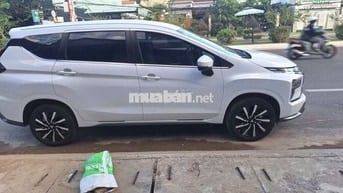 Mitsubishi Xpander Premium