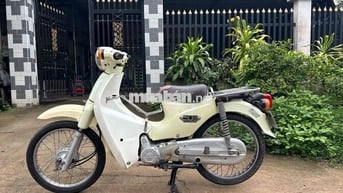 Honda 50cc Trắng kem Tự động