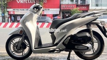 Honda :SH 125 2025 trắng