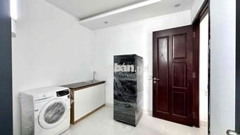 Studio rộng thoáng gần KCX | cửa sổ trời | rộng thoáng | 30m2