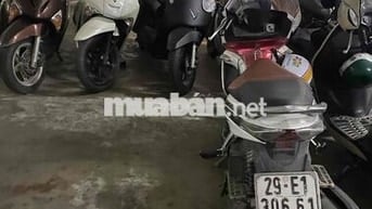 Honda Air Blade Trắng đen Fi 2011
