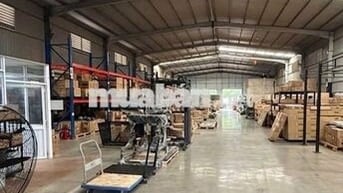Cho thuê mặt bằng mặt tiền Lê Văn Lương – diện tích lớn – sát Quận 7