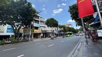 Mặt Tiền DT khủng 8x30m liền kề Kỳ Hòa. Giá 73.9 Tỉ