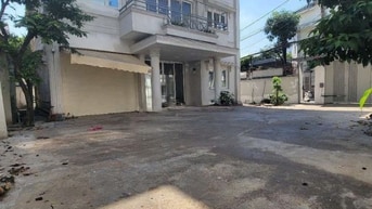 CHO THUÊ NHÀ MẶT TIỀN Bình Quới, P.27,Bình Thạnh-DT:15 x 20m(2 Lầu)