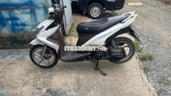 Xe Luvias Fi đời 2015