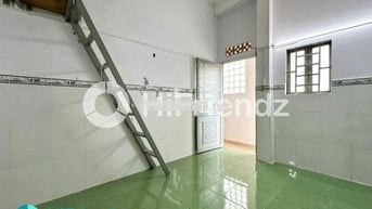 TRỐNG SẴN PHÒNG GÁC LỬNG - NGAY BỐN XÃ, LUỸ BÁN BÍCH, Q10