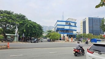Bán nhà mặt tiền Trần Não, Quận 2, 110 m2, ngang 5m, 4 lầu, 40 tỷ