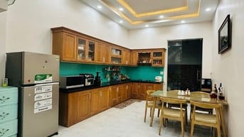 Bán gấp nhà Phạm Văn Đồng - Gigamall - 151m2 - 3 tầng - chỉ 72tr/m2