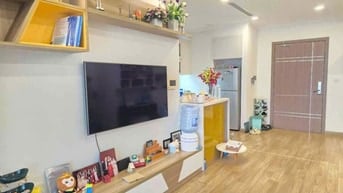            Gia đình cần bán gấp căn hộ PHỐ Hàm Nghi diện tích 79m2.