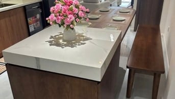 Căn duy nhất, mặt tiền ngang 8m.