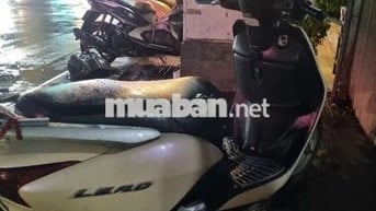 Honda Lead 110 Fi 2011 Vàng kem