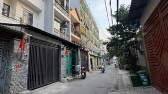 Gần 4 xã Ngang 8m nhà 4 tầng hoàn công đủ 133m2 hẻm nhựa 6m