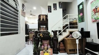 Cần bán nhà lô góc đường Tân Sơn nhì 