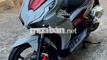 Honda Air Blade 2025 Xám xi măng (1k km)