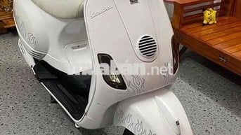 Piaggio Vespa Trắng Đã sử dụng