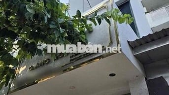 Cần nhượng lại nhà Mặt tiền sầm uất Đinh Tiên Hoàng, Q1. Giá chốt 6Tỷ6