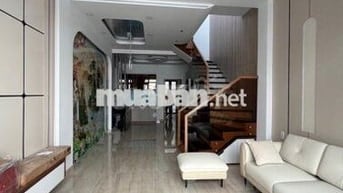 Nhà 50m2 -5X10 - 4,5 Tỷ - Hẻm xe hơi - Sát Nguyễn Sơn, Tân Phú,3PN,3WC