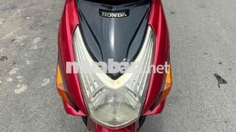Honda Click đời đầu nhập thái. máy siêu êm ngon
